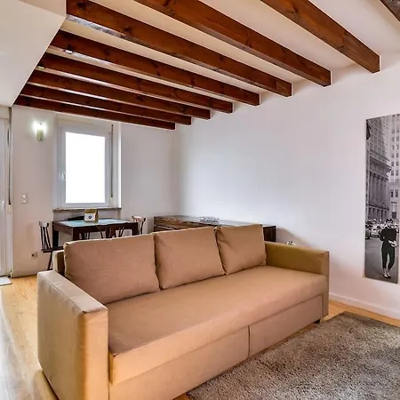 Apartment Cozy For 4 With A Mezzanine